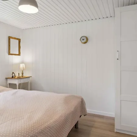 Lovely Summer House Close To Stillinge Слагельсе