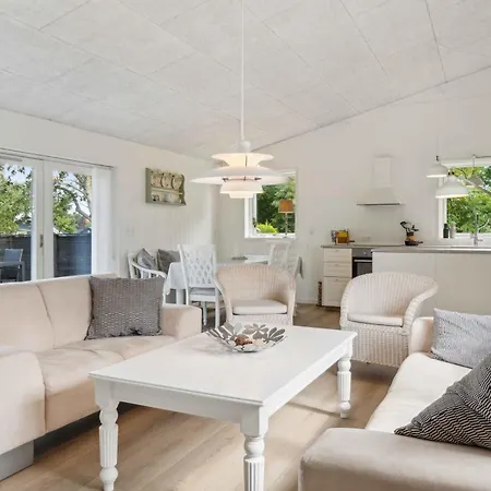 Lovely Summer House Close To Stillinge Дом отдыха