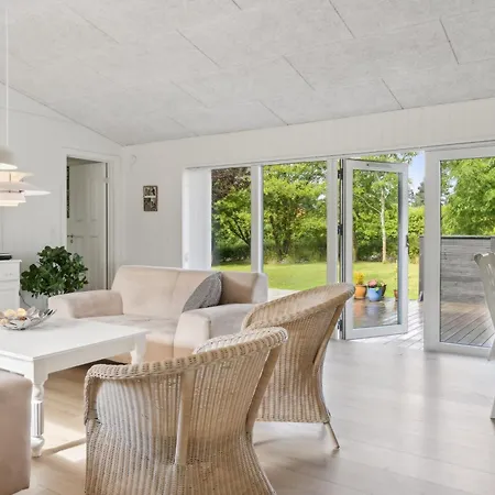 Lovely Summer House Close To Stillinge * Slagelse
