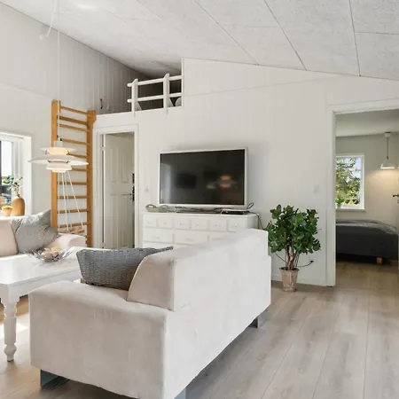 펜션 Lovely Summer House Close To Stillinge 슬라겔스