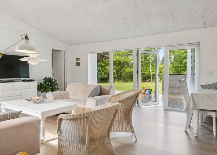 Lovely Summer House Close To Stillinge * Slagelse