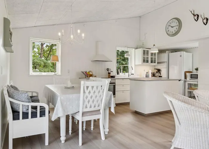 Lovely Summer House Close To Stillinge * Slagelse